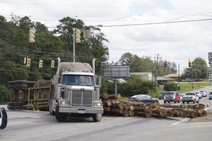 Log Truck Insurance Cost? Why You Need a Specialized Broker